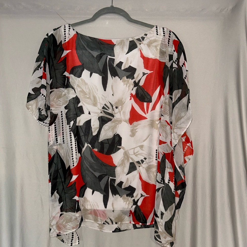 Calvin Klein Floral Women’s Shirt. Flowy Top Size Large